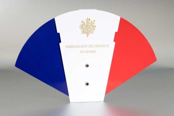 Suvenir lepeze / Ambasada Francuske