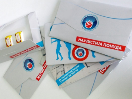 SNP pozivnice / flajeri sa poklon čokoladicama