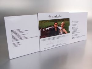 Promo pull-out cd set, kolor, mehanizam za izvlačenje (paper mechanics), 350gr/m2 kunstdruk (otvorena poleđina)