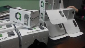 VR cardboard (google cardboard), naša verzija popularnog gedžeta, virtual reality, kartonske naočare adapter za smartphone