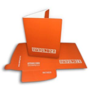 kartonski folderi sa dve klapne, ofset u jednoj boji, mat plastifikacija