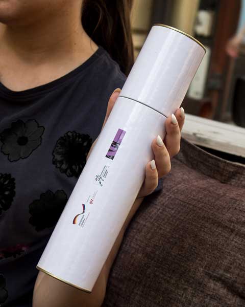 tube obložene plastificiranim papirom, digitalna štampa, kolor, mat