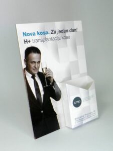 kaširani stalci za liflete B4 (lepenka 1,5mm+350gr/m2 kunstdruk), ofset štampa u koloru, sjajna plastifikacija