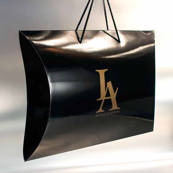 velika kutija sa ručkom od kanapa, štampa u dve boje, sjajna plastifikacija, crna