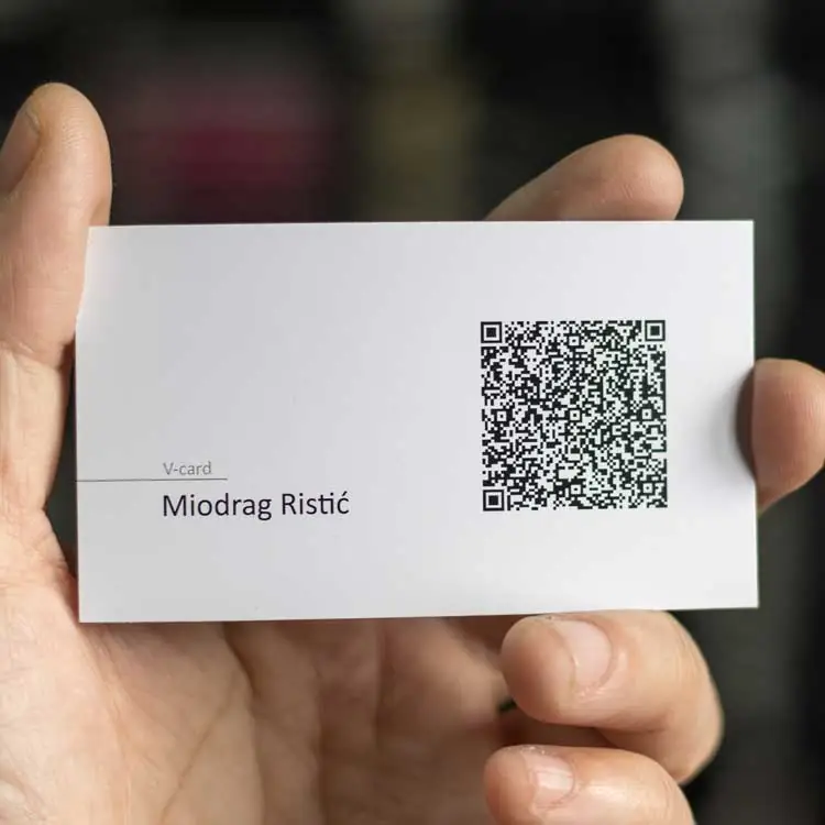 Vizit karte sa QR kodom, digitalna štampa, mat